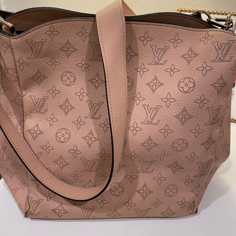 Magnolia monogram Mahina leather Babylone PM